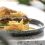 Foto piring keramik sajian kentang goreng dan sandwich premium